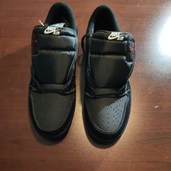 Travis Scott Jordan Low