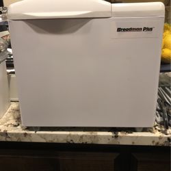 Breadmaker Like New