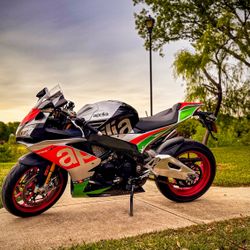 2016 Aprilia RSV4 RF