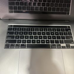 MacBook Pro 13” Laptop  i5 8gb  128gb SSD 