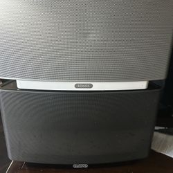 2 Sonos Play 5 