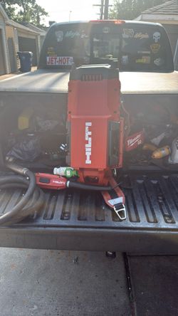 Use Normal Wear Hilti Bak Pak, Vibrator. Ncv 10-22 With Two Batteries In The Charger. Good Working Condition.