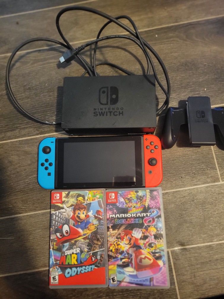 Nintendo Switch 