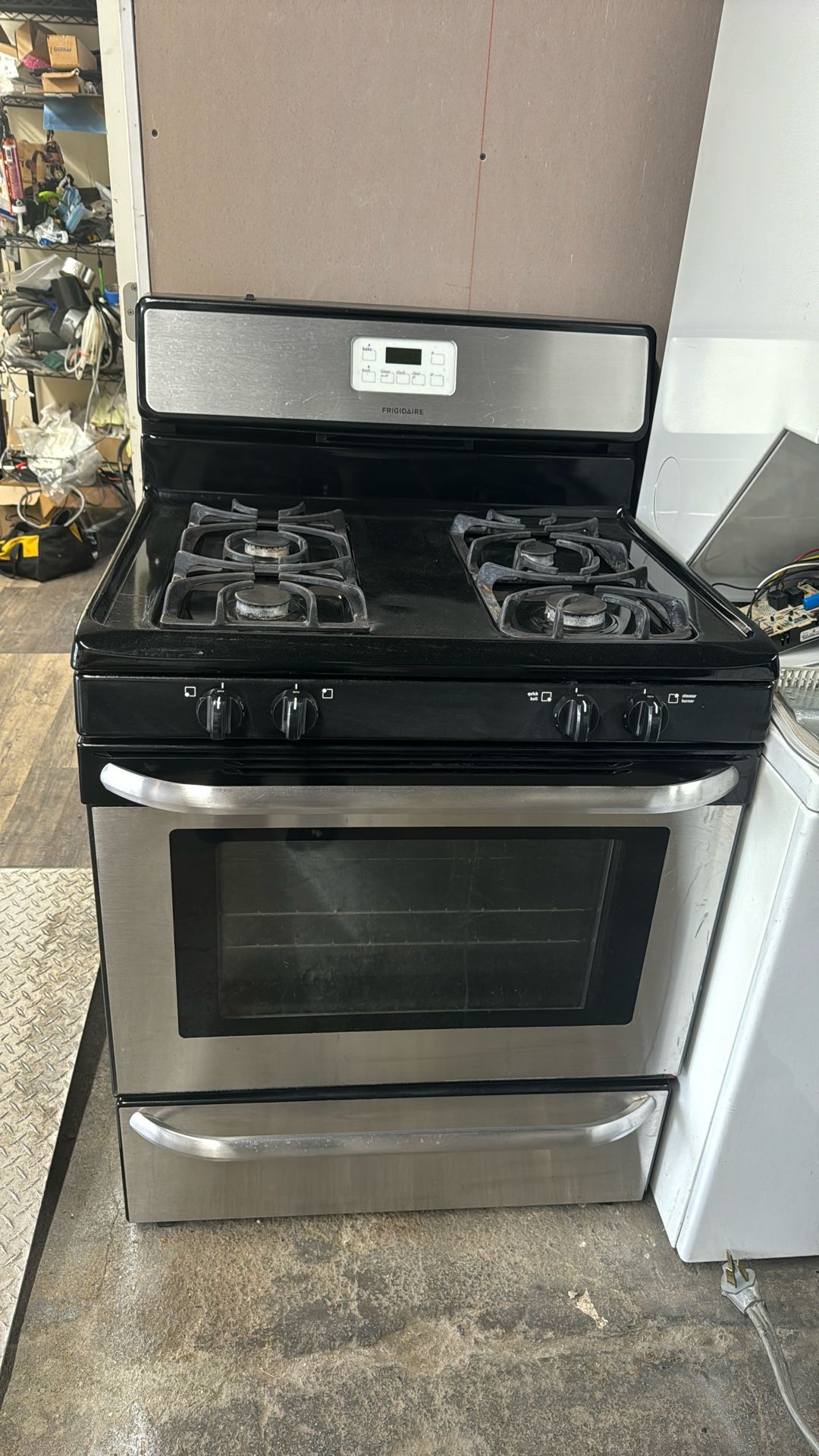 Frigidaire Gas Stove