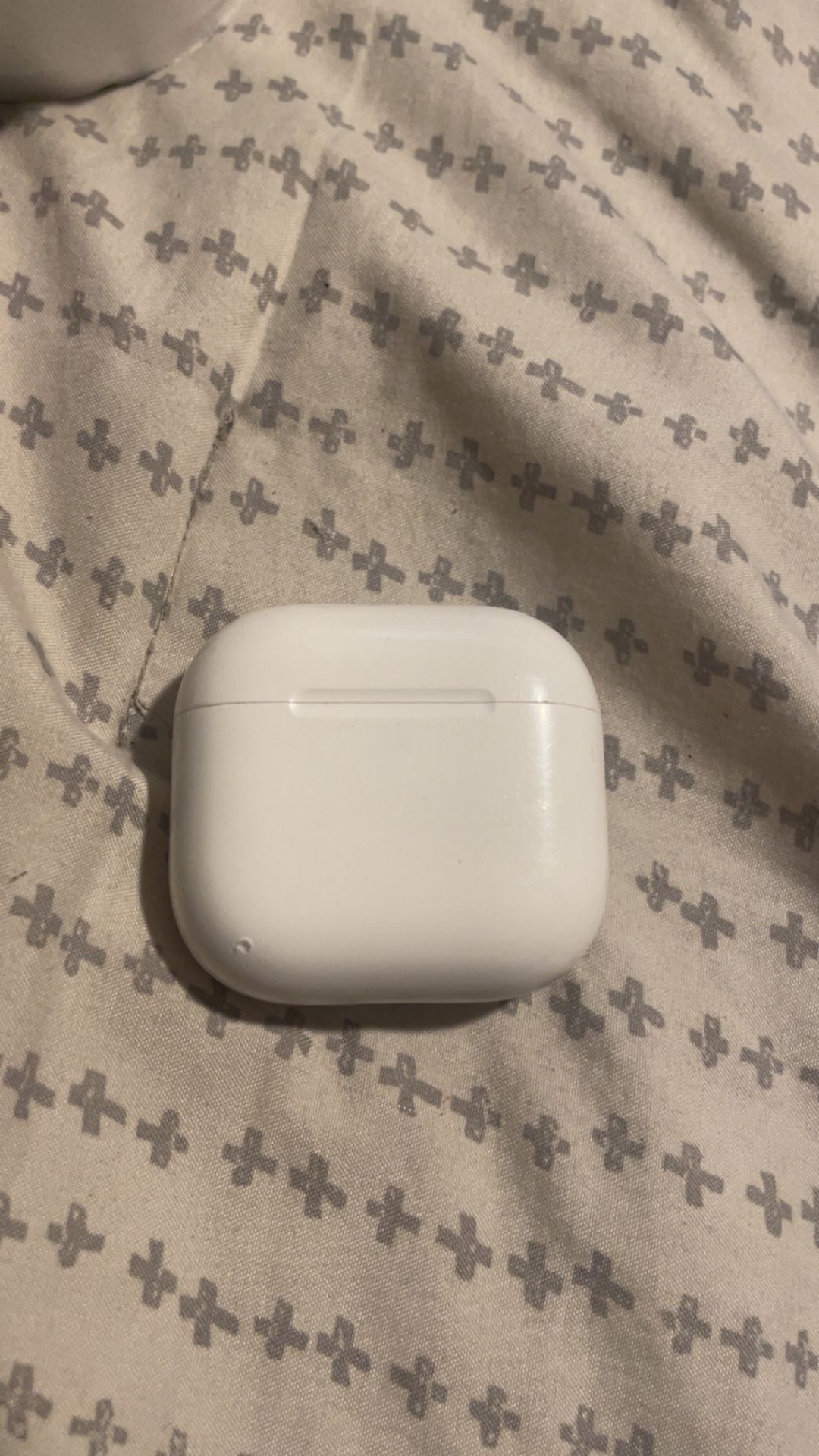 AirPods 4