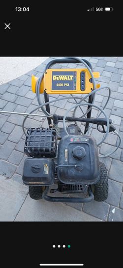Power washer with attachments