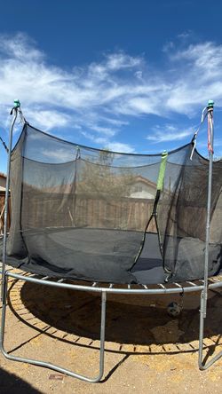 Large Round Trampoline with Safety Net