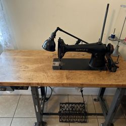 Singer Industrial Sewing Machine Electric 
