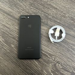 iPhone 7 Plus 128gb UNLOCKED FOR ALL CARRIERS!