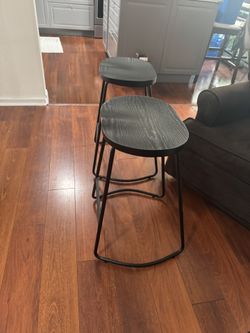 2 Bar Stools