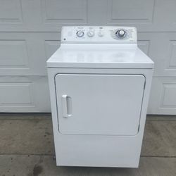 GE GAS DRYER IN GOOD CONDITION 