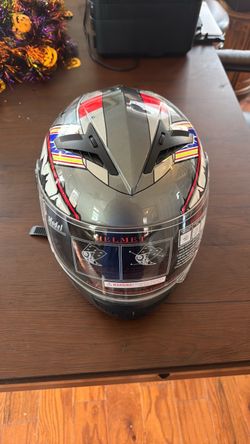 Motorcycle helmet