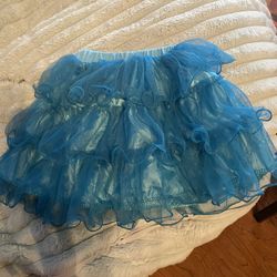 Small Skirt.  No Size. Maybe Size 4, 5 or 6 Delivery Make An Offer 