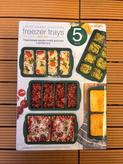 Food Grade Silicone Freezer Trays with Lids 5-Pack