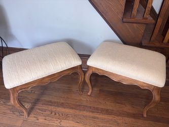 Pair of Vintage Drexel Heritage French Provincial Benches / Ottomans