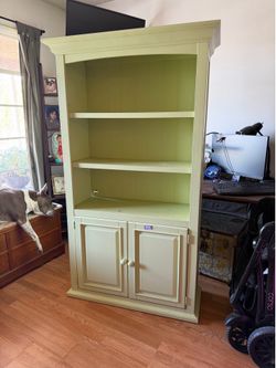 Green hutch