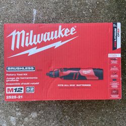 Milwaukee Rotary Tool Set