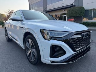 2024 Audi Q8 Sportback e-tron
