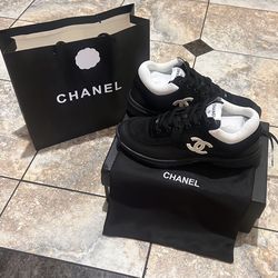 Chanel Runners