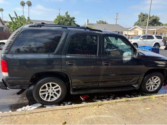 GMC Yukon Denali