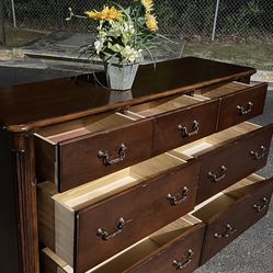Quality Solid Wood Long Dresser, Big Drawers. Drawers Sliding Smoothly Great Confition