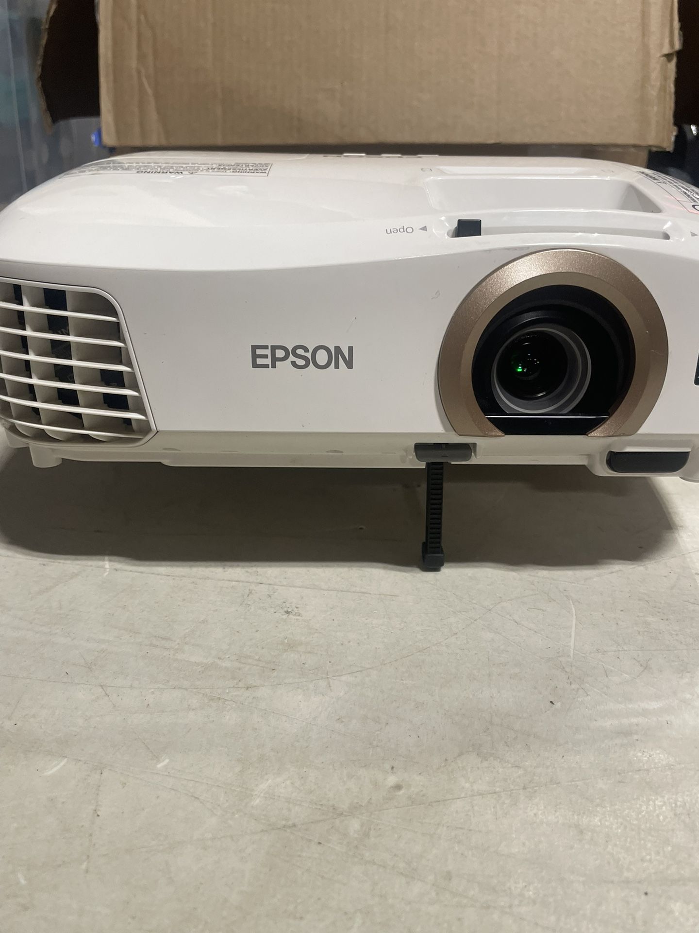 Epson Home Cinema 2045 1080p 3D Miracast 3 LCD Home Theater TV Projector