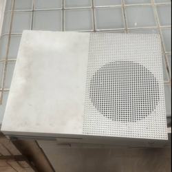 Broken Xbox one s for parts