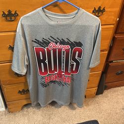 Chicago Bulls Size Large
