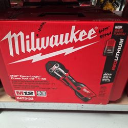 Milwaukee
M12 12-Volt Lithium-Ion Force Logic Cordless Press Tool Kit (3 Jaws Included) with Two 1.5 Ah Battery and Hard Case