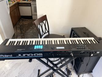 Roland Keyboard  88 Key And Amp Combo