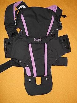 Baby carrier adjustable and baby can face on or out