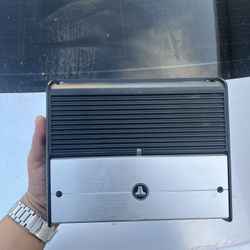 JL Audio XD400 4v2