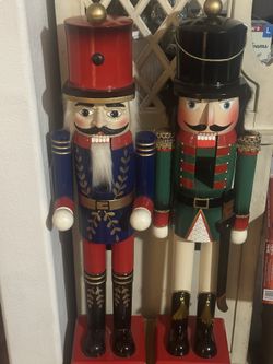 3 Ft Nutcrackers
