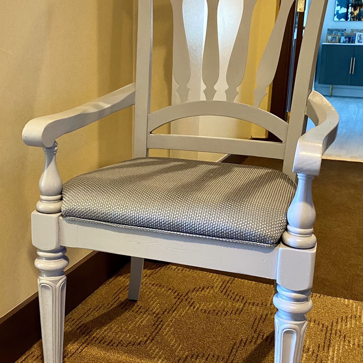 Newly Refurbished Dining Room Chairs (8 Total)