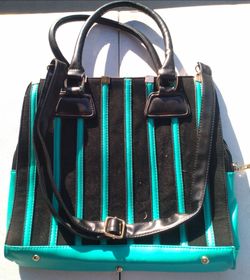 Women's designer purse 👛