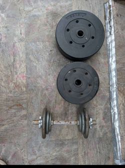 Weights plastic plates and one dumbell bundle