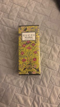 Gucci flora