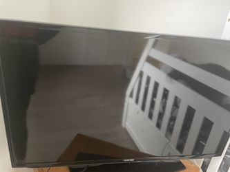 Samsung 36” Smart Tv