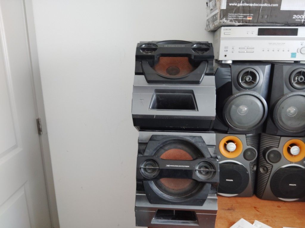 Sony & Philips