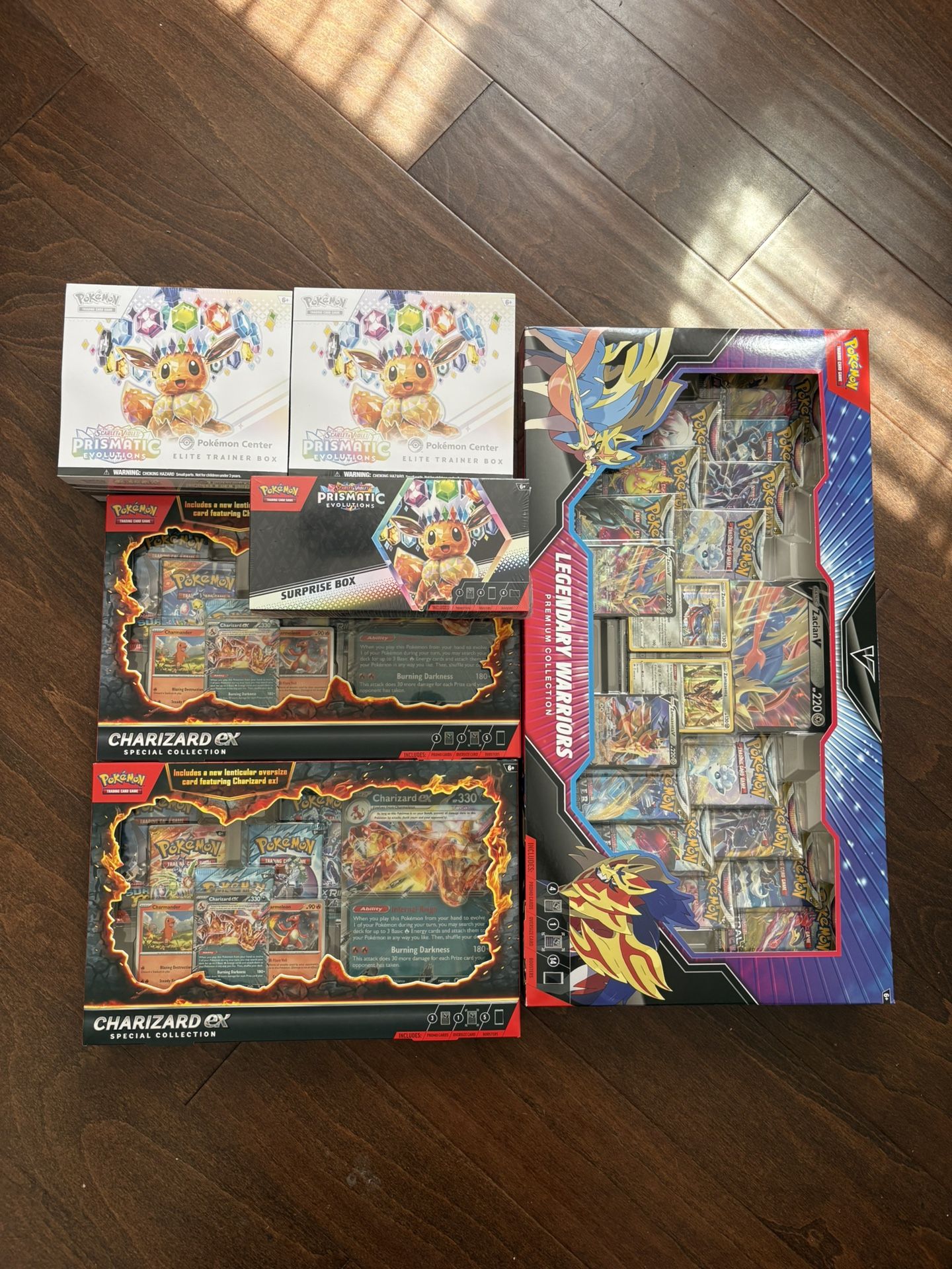 Prismatic evolution ETB and more (CHECK DESCRIPTION)