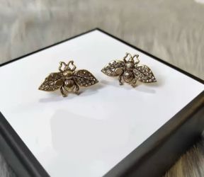 Vintage Gold Bee Earrings
