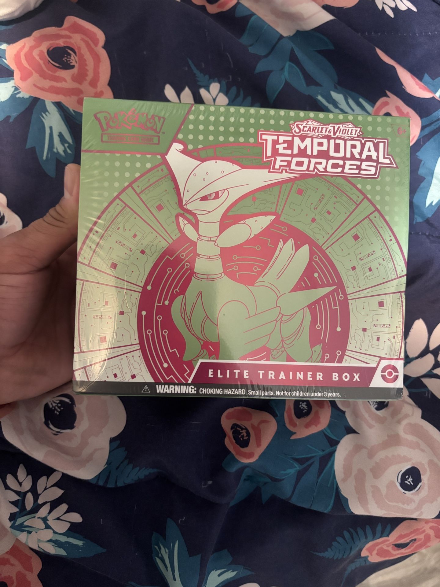 Scarlett And Violet Pokemon!! Temporal Forces Etb