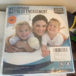 Waterproof Mattress Encasement Twin Size