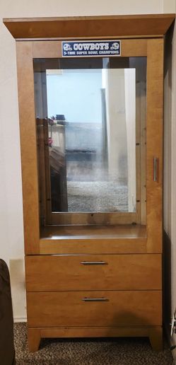 Cabinet With Glass Shelves