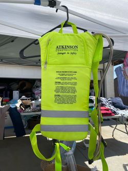 Mochila para llevar agua está nueva