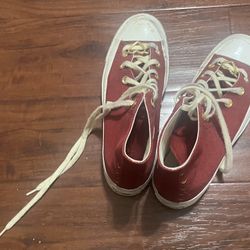 Converse All Stars With Heart Details Women’s Size 7