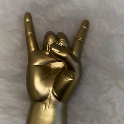 ROCK HARD STAUTE FINGER