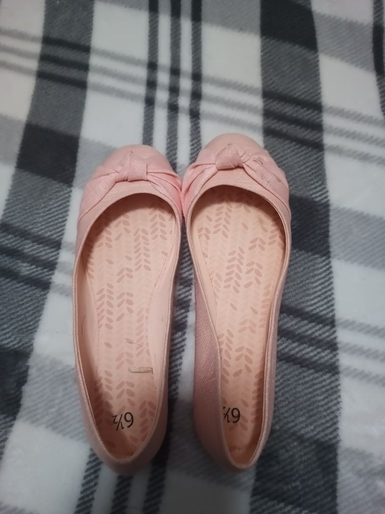 Women's Flats