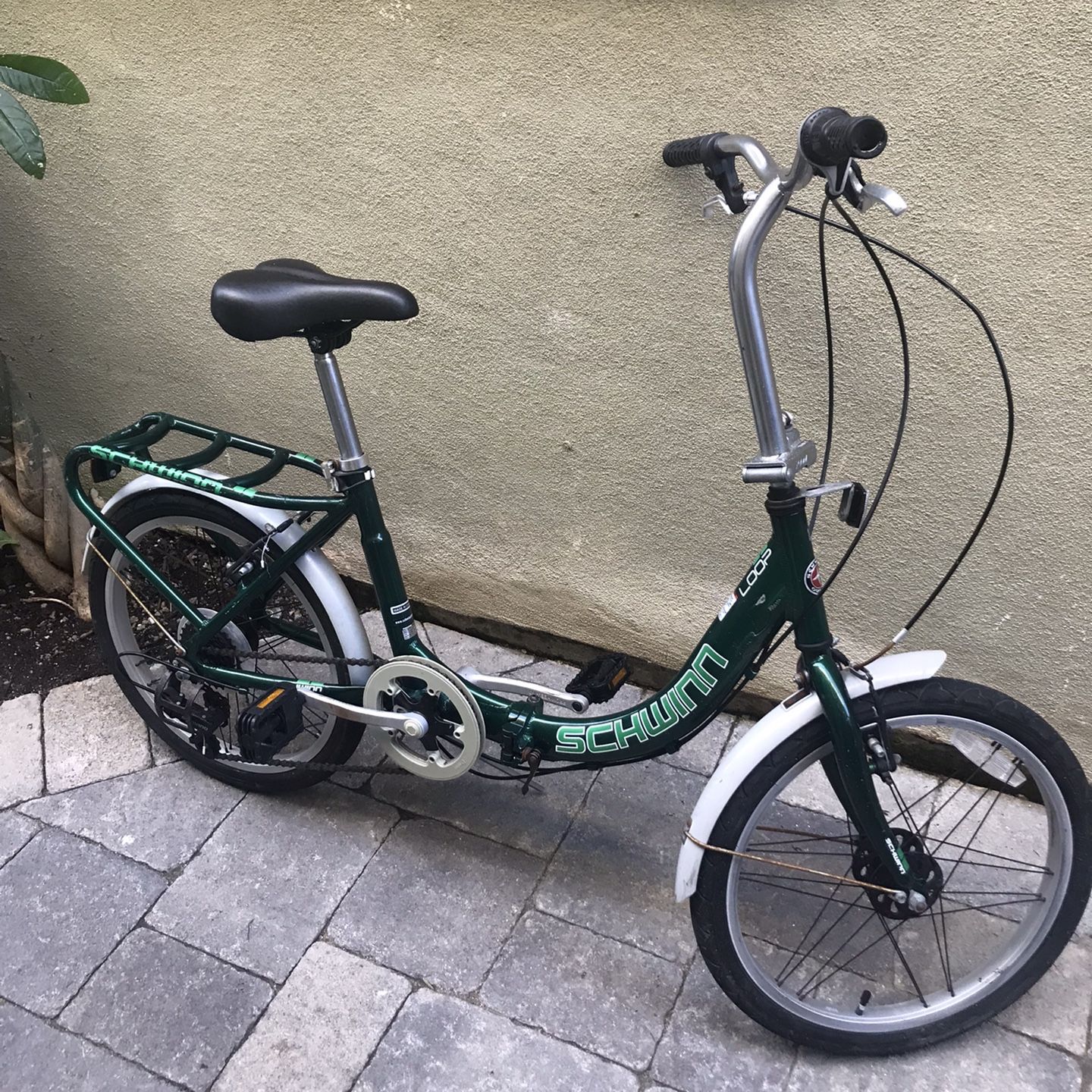 Schwinn loop outlet folding bike