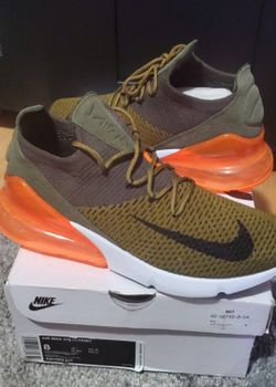Nike Air Max 270 Flyknit